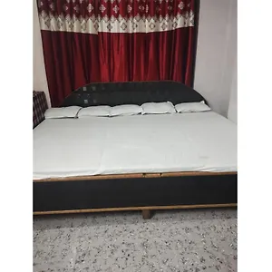 Radha Krishna Niwas Guest house