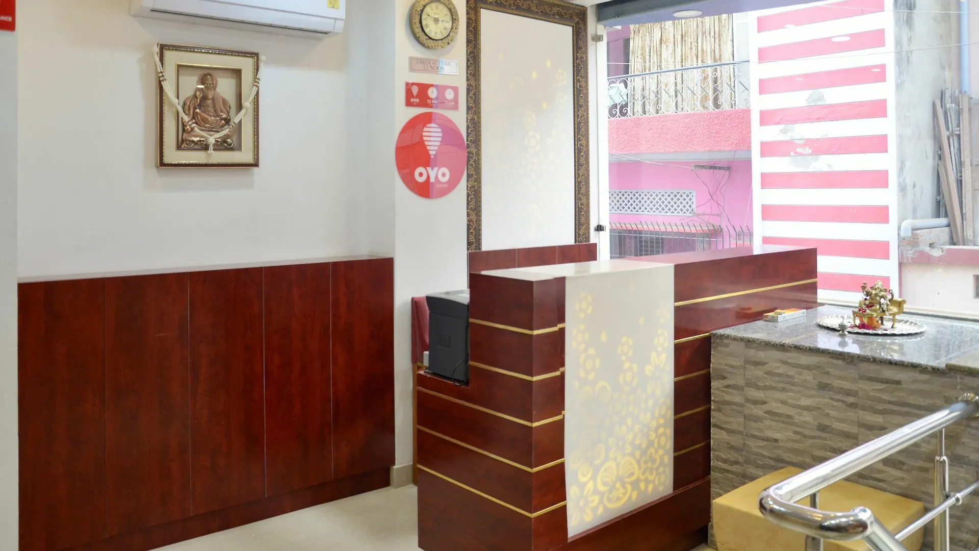 Hotel Bleue Mont Varanasi